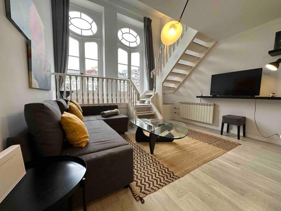 En Un Edificio Senorial: Duplex Totalmente Nuevo. Apartment Vigo Exterior photo