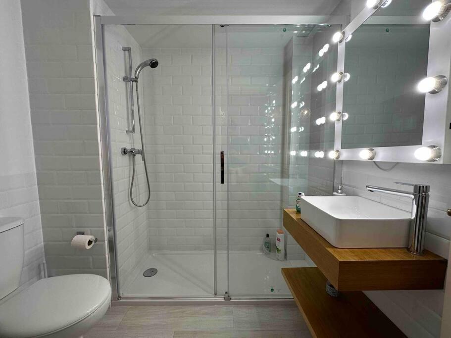 En Un Edificio Senorial: Duplex Totalmente Nuevo. Apartment Vigo Exterior photo